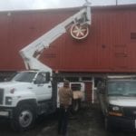 Lift Truck Installs Sign 1_web